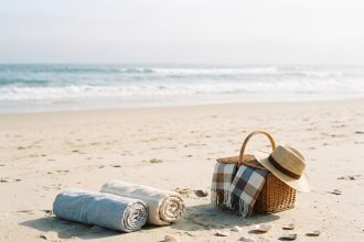 Comment préparer ses enfants à une première expérience de naturisme en famille ?